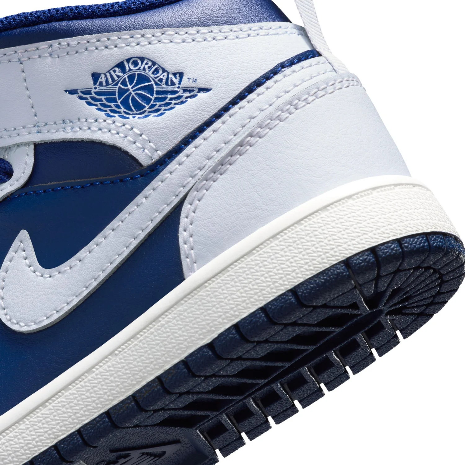 AJ 1 Mid - Kids - Image 7
