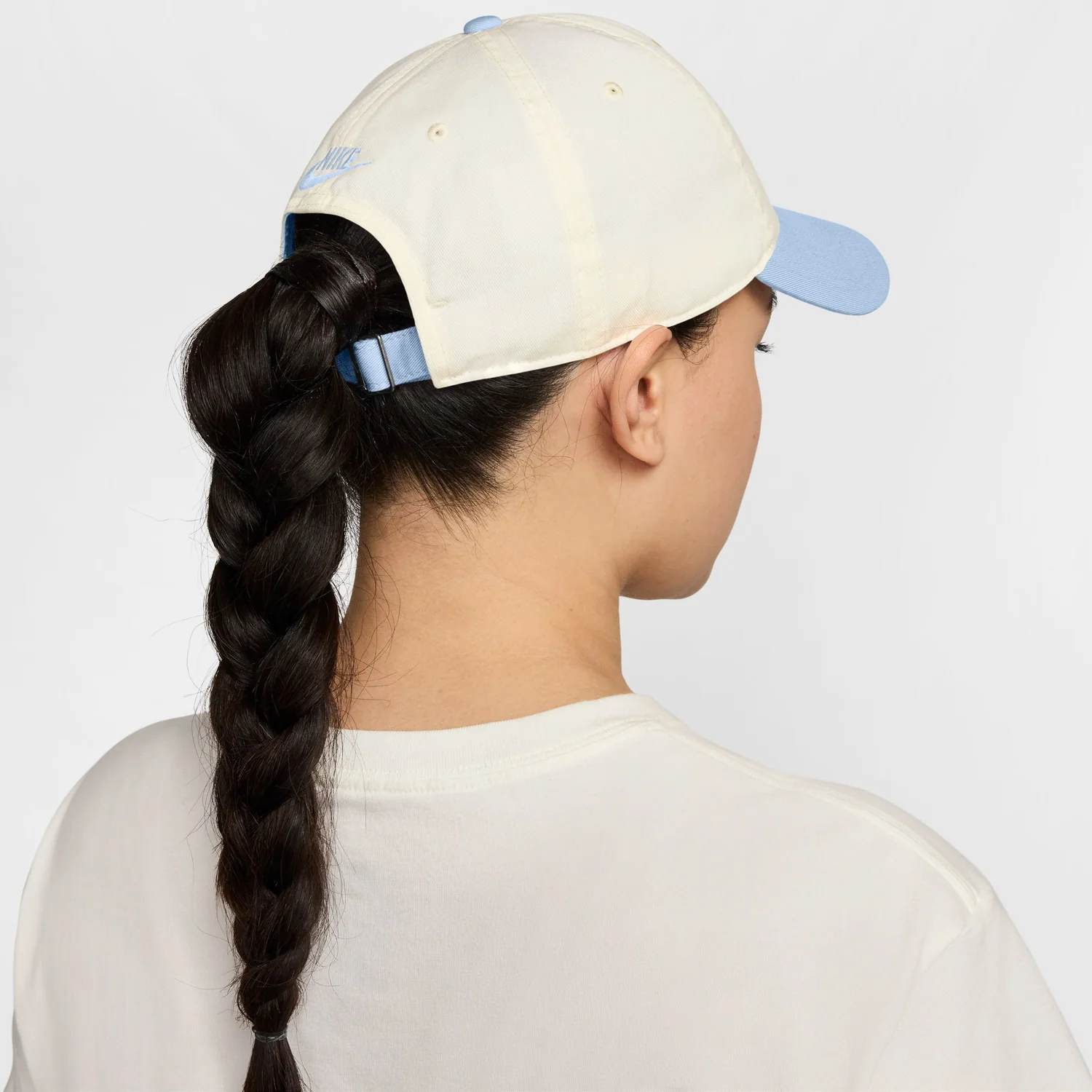 Nike Clup Cap Unstructured Curved Bill JDI Strapback - Image 6