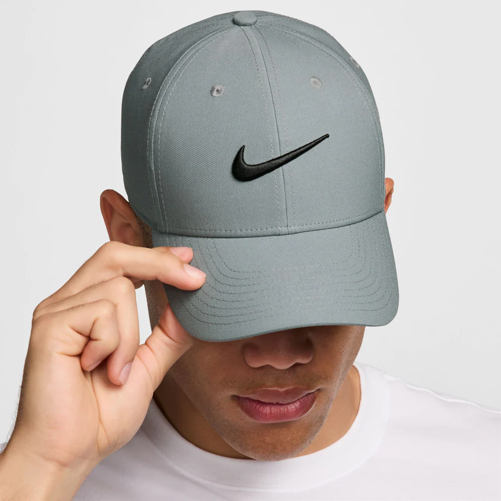 Nike Dri-Fit Club Cap Structured Swoosh Performance Strapback - Image 3