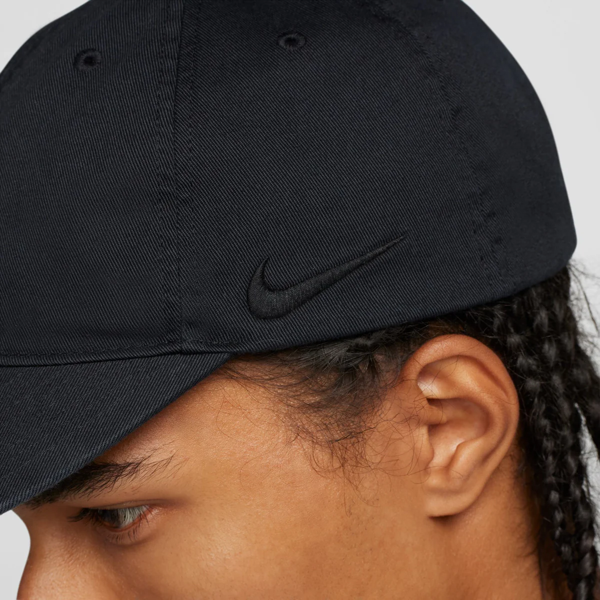 Nike Club Cap Flat Bill Tonal Swoosh Washed Strapback - Image 4