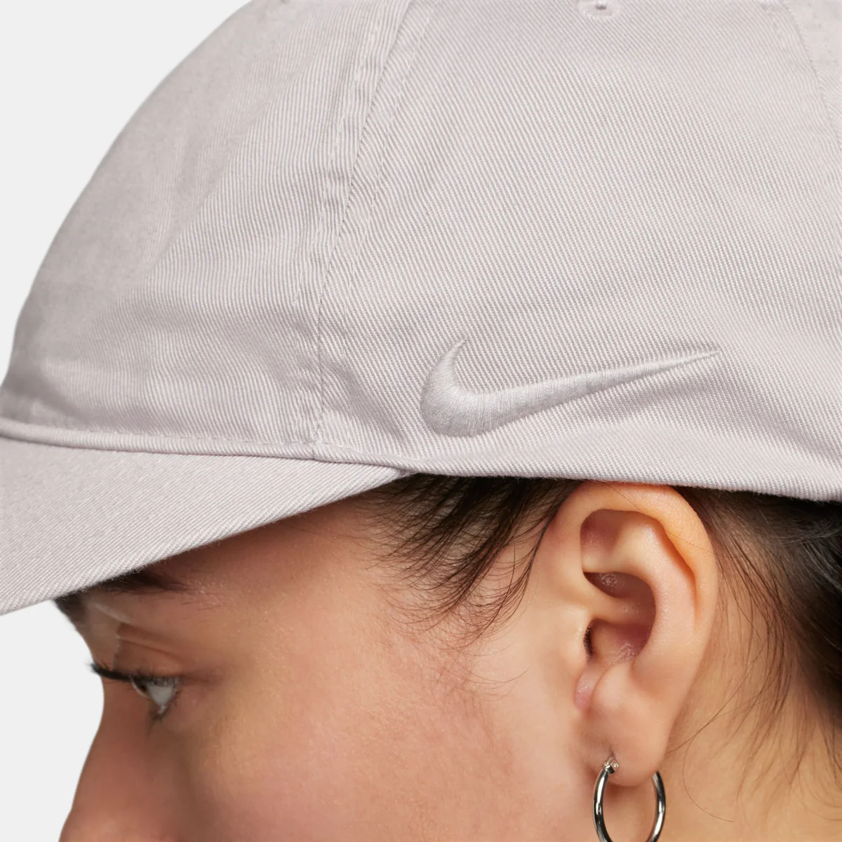 Nike Club Cap Flat Bill Tonal Swoosh Washed Strapback - Image 4