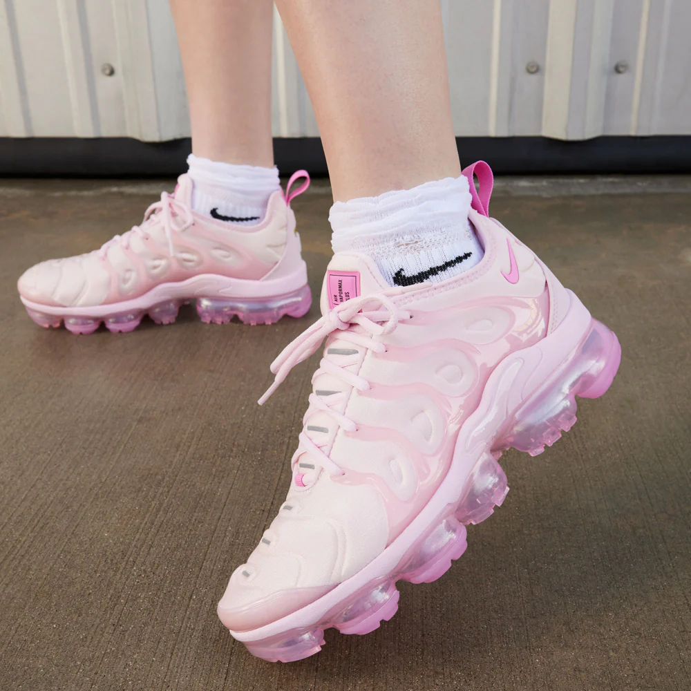 Air VaporMax Plus - Womens - Image 2