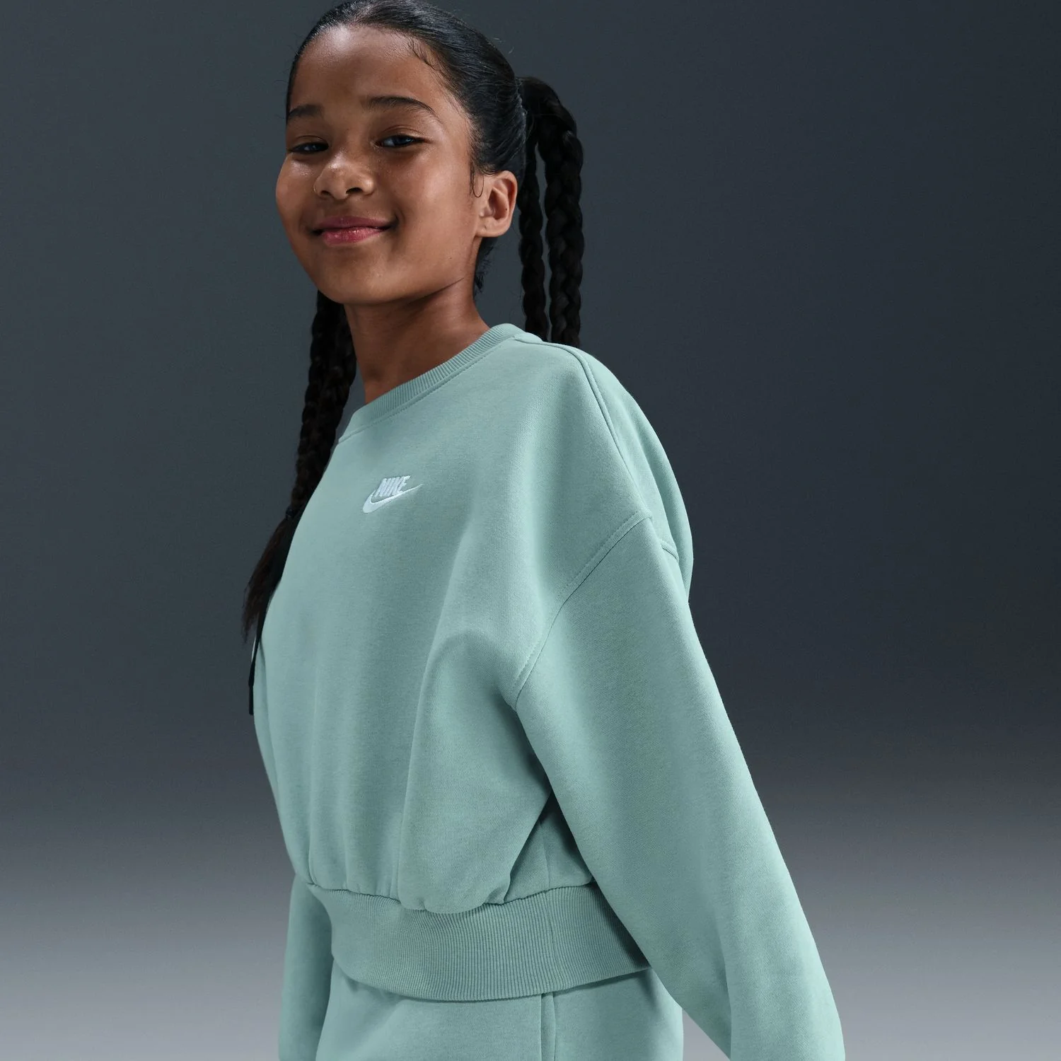 Club Fleece Boxy Crew - Youth - Image 2