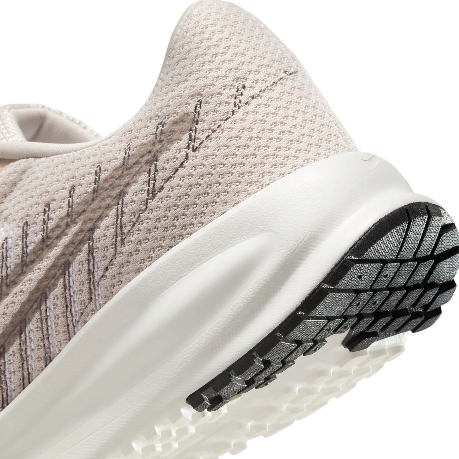 Run Defy - Womens - Image 8