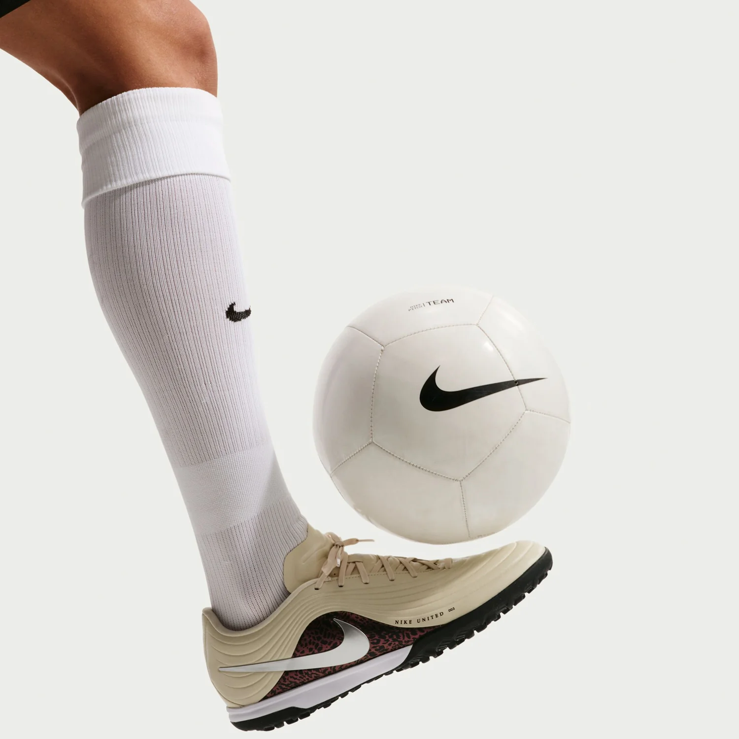 Tiempo Maestro Academy TF - Mens - Image 2