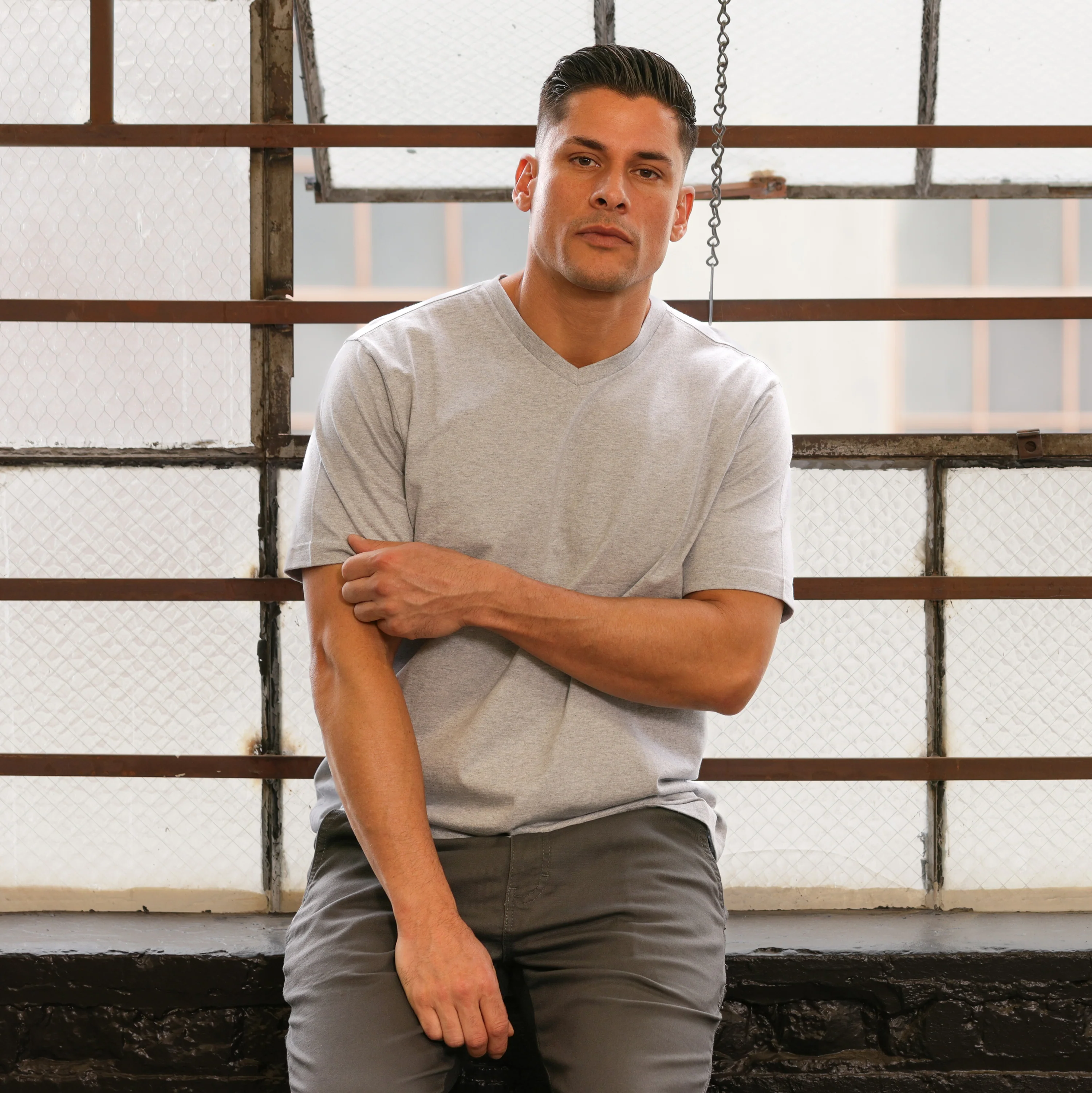 Classic Vneck Tee - Mens - Image 4